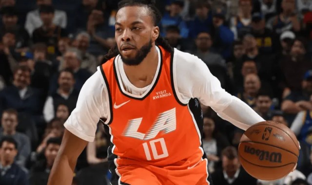 开云体育官网-加兰全场出战26分钟，17投仅6中、三分5中1得到15分6助攻